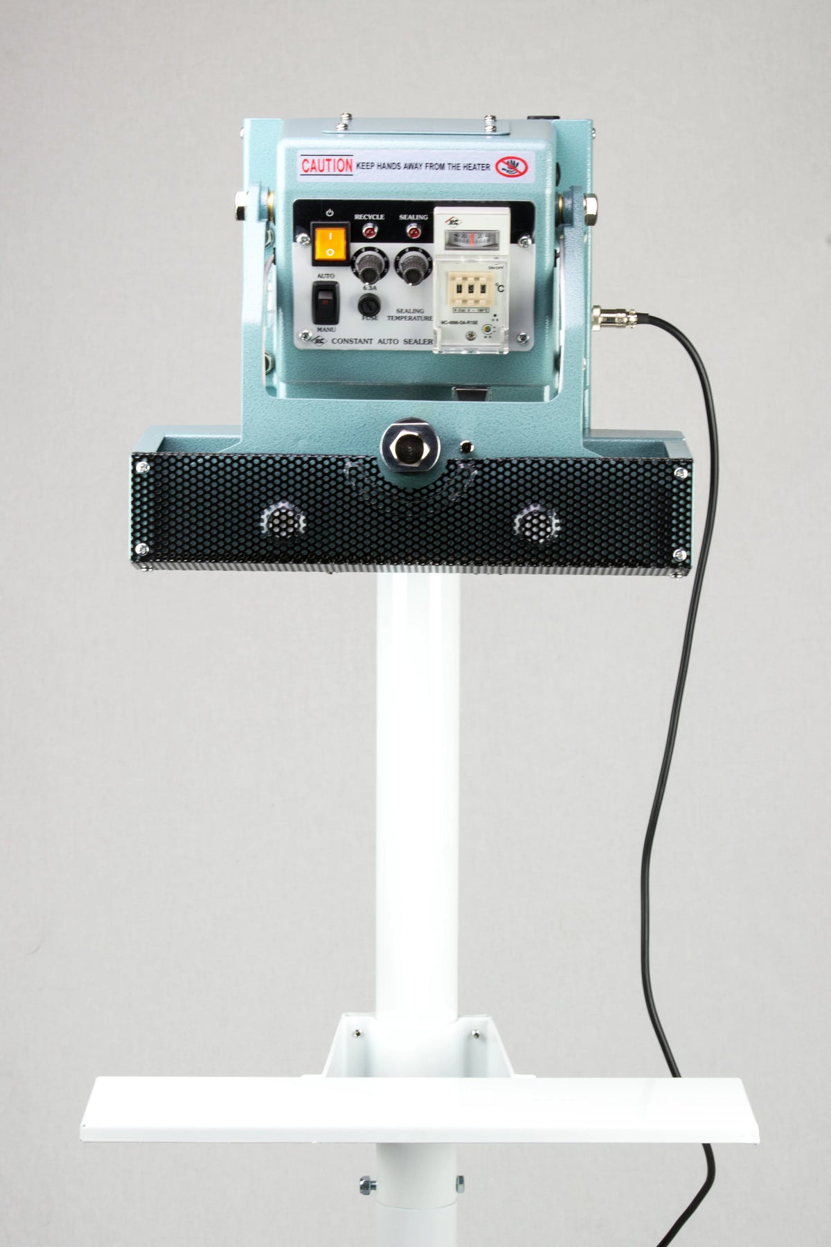 AIE CFV Series vertical constant heat foot sealer sealing head and work table