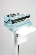 AIE-602CS 24-inch upper jaw constant heat foot sealer sealing head and work table, close-up