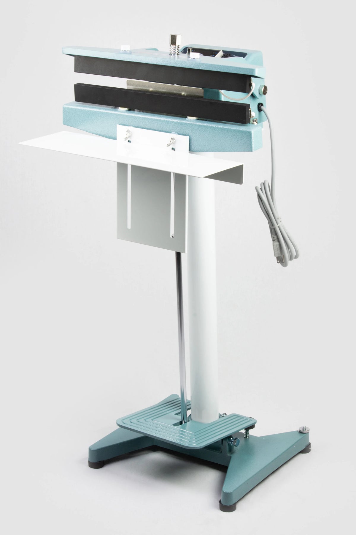 AIE-602CH 24-inch double constant heat foot sealer, three-quarter view