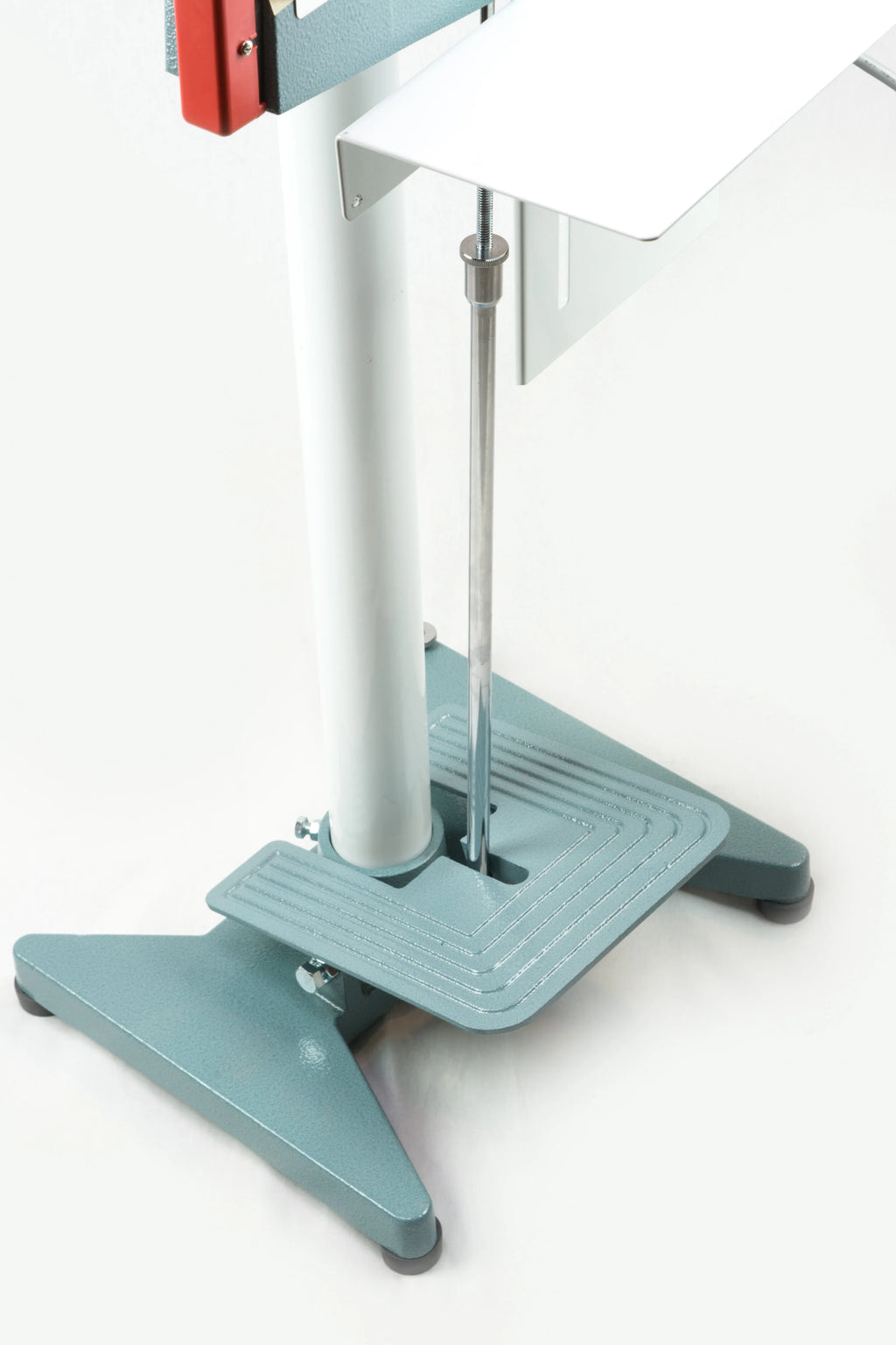 AIE600FDC 24-inch double impulse seal and trim foot sealer foot pedal and stand base, close-up