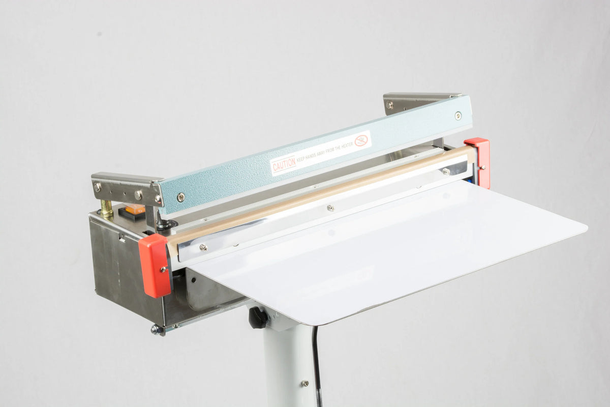 AIE FS Series stainless steel sealing jaws with unobstructed opening, close-up