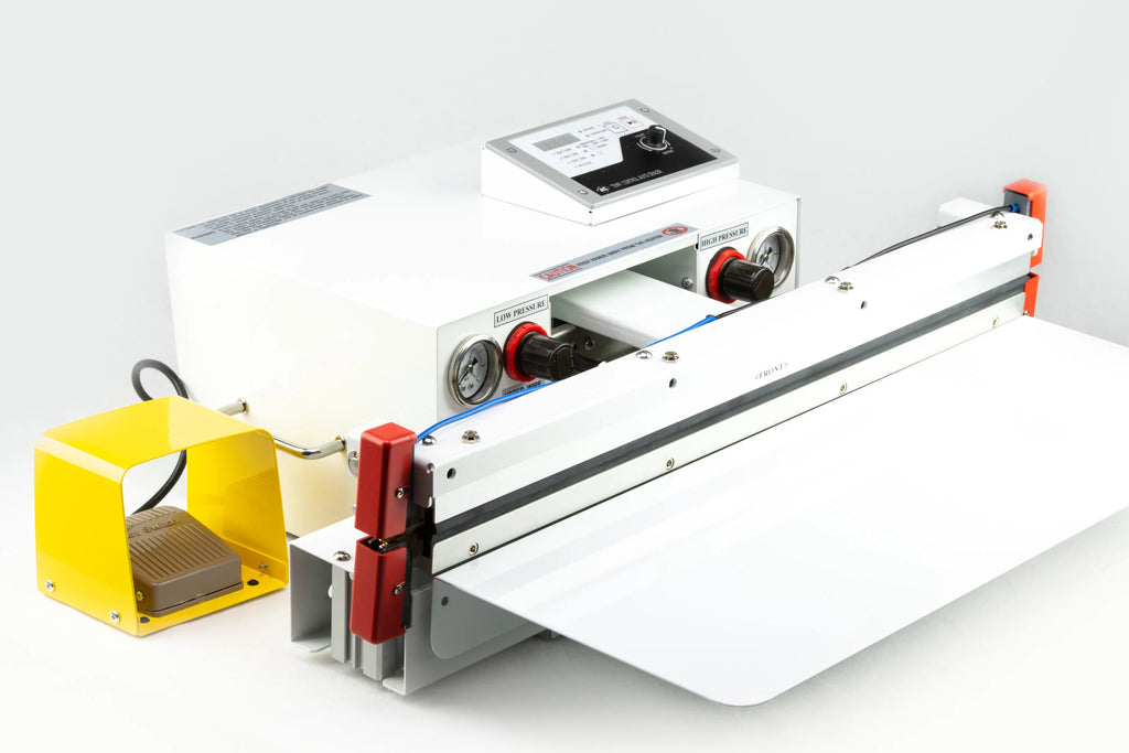 AIE GSD Series gas flush double seal vacuum sealer, three-quarter view