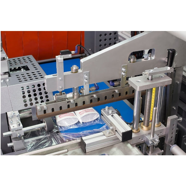 Maripak SYMPACK 35 side sealing station wrapping products in film