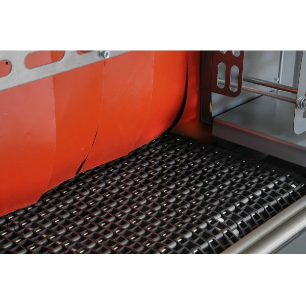 Maripak Diamond DC T-60 tunnel entrance with curtain and mesh conveyor