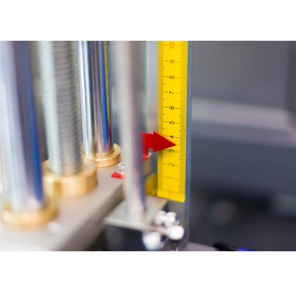 Maripak Pro-MOTION series height adjustment columns with scale, close-up (shown for the WRAPTURE Pro-MOTION 40)